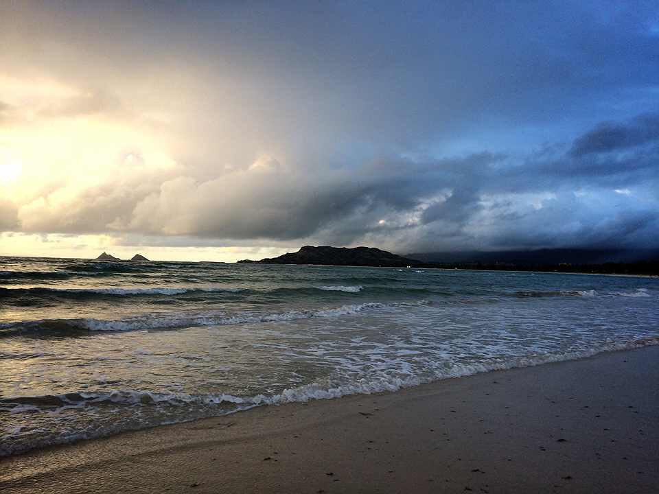 空を行く雲、流れる水のごとく